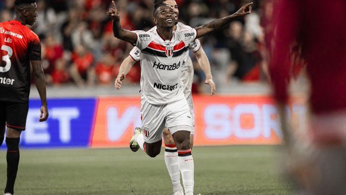 Athletico-PR 1 x 4 Botafogo-SP - Pantera aproveita expulsões e vence 1ª na Série B 2 bora 3