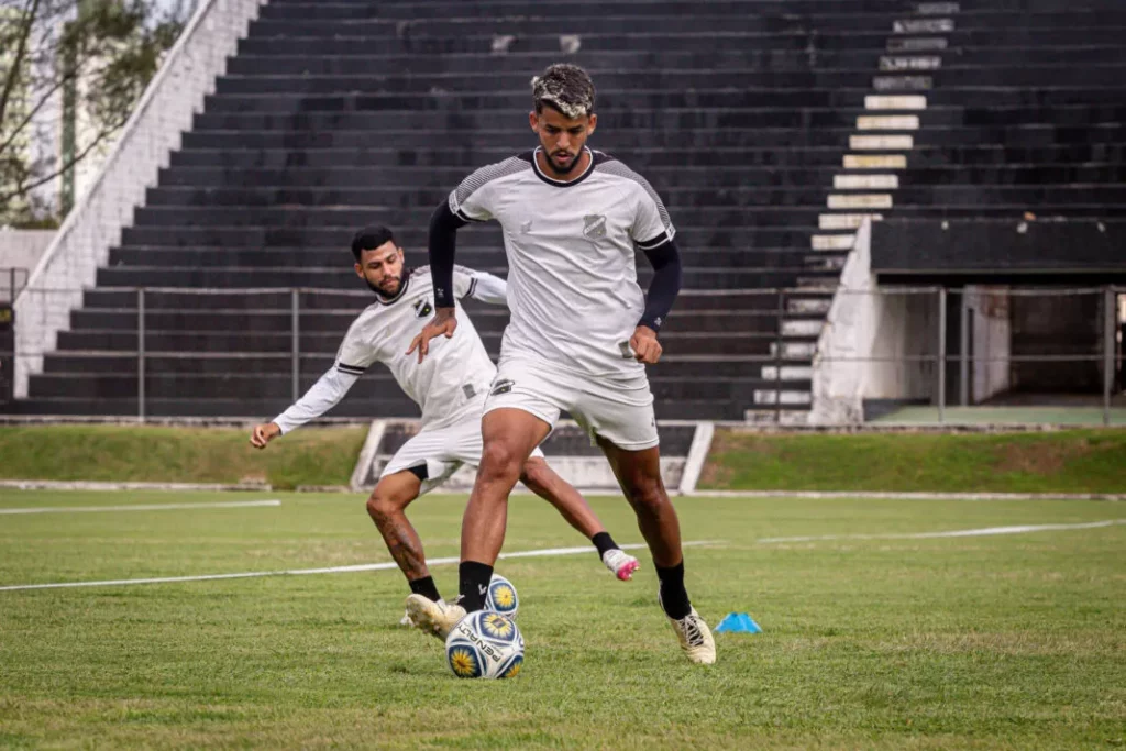 ABC x Náutico - Times sonham com G-8 da Série C 2 Bruno Bispo novidade ABC