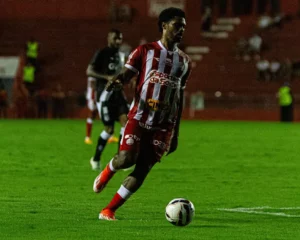 Série C: Náutico pode perder quatro titulares, mas ganha reforço