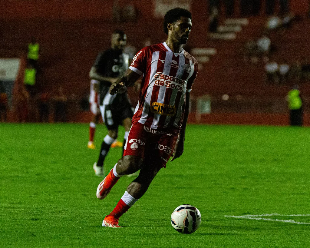Série C: Náutico pode perder quatro titulares, mas ganha reforço 1 Bruno Mezenga dúvida Náutico