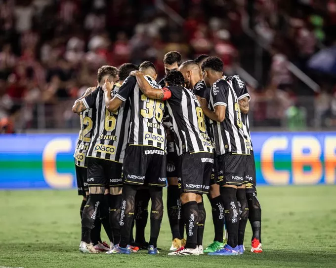 CRB 0 (5) x (4) 0 Santos -Neymar volta, converte pênalti, mas Peixe é eliminado 2 c5YIM390 1 2