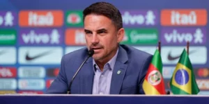 Seleção brasileira segue sem técnico a 30 dias de jogo e pode ser pré-convocada por dirigente