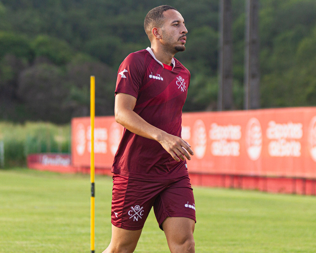 Náutico x Confiança - Briga direta contra Z-4 na Série C 2 Caio Vitor titular Náutico