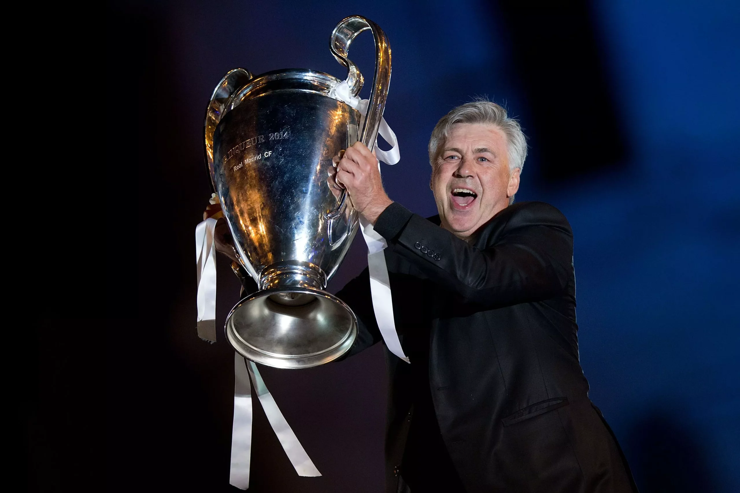 Como Ancelotti empilhou taças, virou o mais vitorioso de sua era e atraiu interesse da seleção
