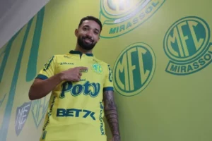 Mirassol confirma saídas de Clayson e Iury Castilho para time da Série B