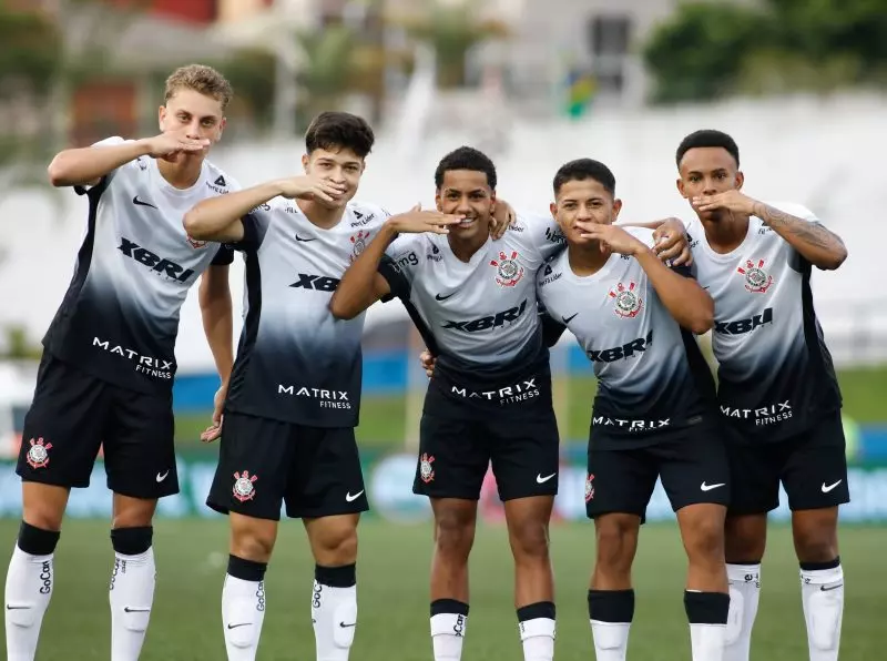 PAULISTA SUB-20: Corinthians mantém 100%, Santos vence a 1ª e Tanabi surpreende