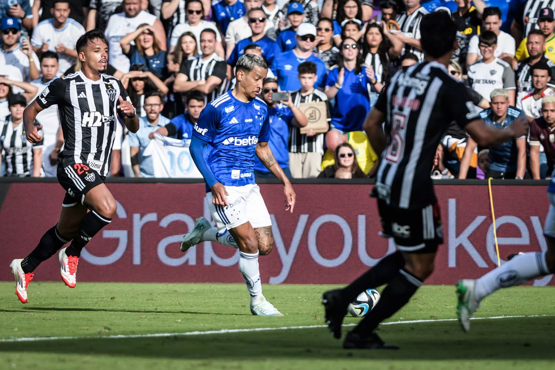 Cruzeiro x Atlético-MG – Clássico de MG pelo topo! Onde assistir e escalações