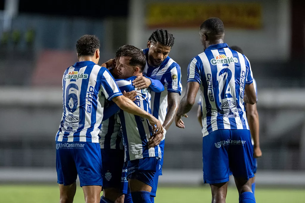 Treinador do CSA valoriza nova vitória na Série C: "Saímos felizes" 2 CSA supera Maringá Série C