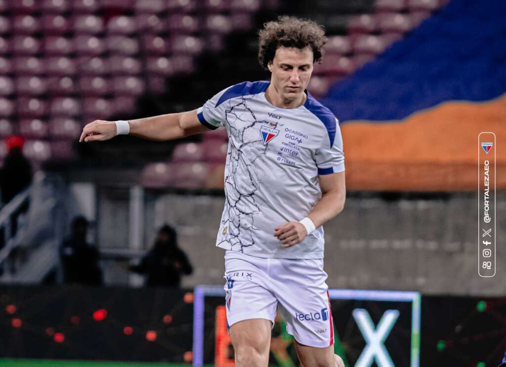 Fortaleza tem dúvida na defesa contra Colo-Colo; veja provável 2 David Luiz briga titularidade Fortaleza