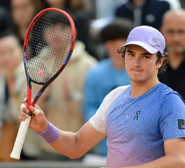 João Fonseca lembra tri de Guga em Roland Garros: ‘Sonho maior é o título’