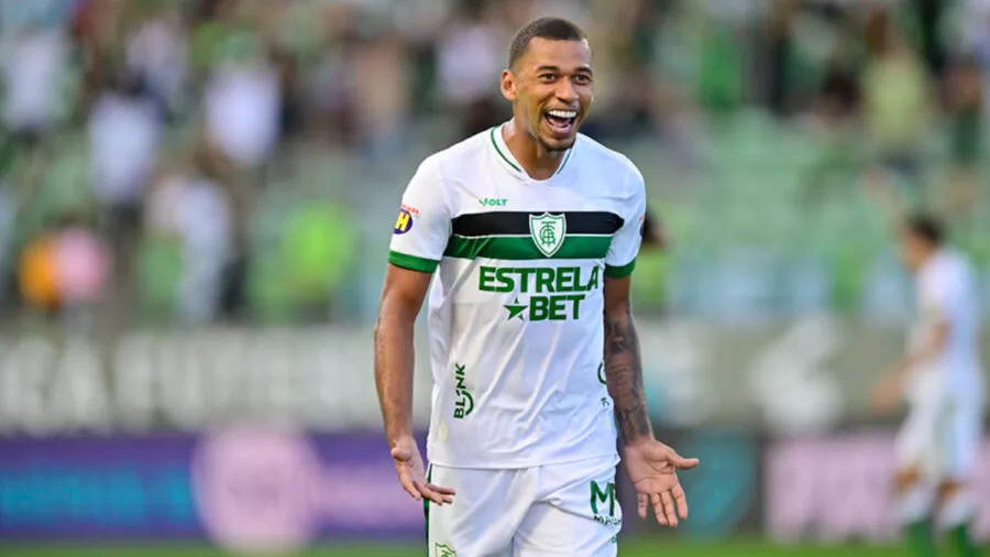Ceará e Coritiba têm interesse em atacante do América-MG