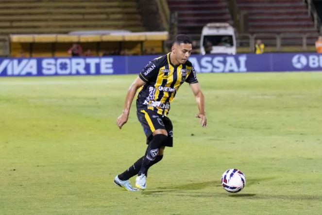 Ynaiã, do Volta Redonda, celebra 150 jogos no futebol profissional 1 Volta Redonda Ynaiã