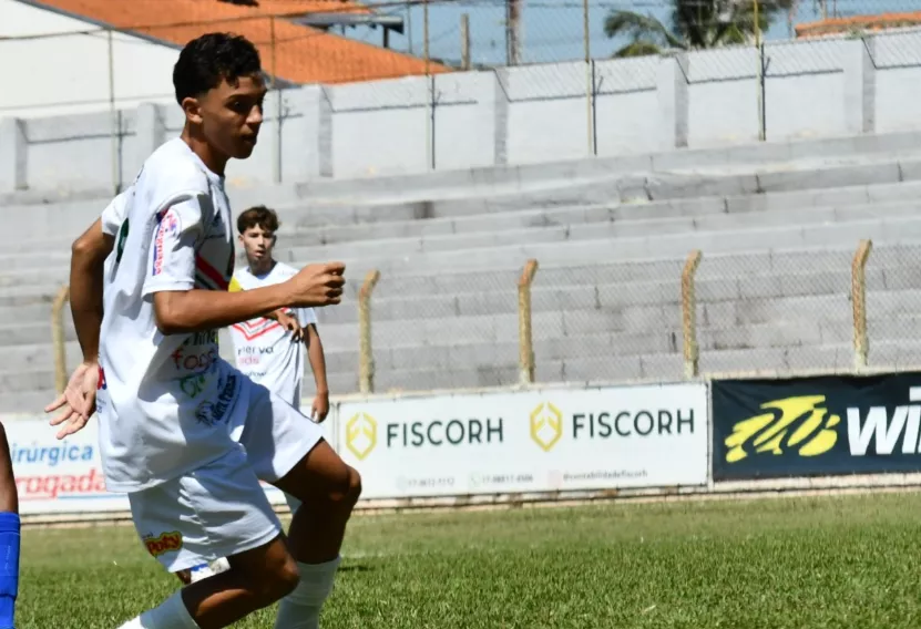 Barretos vence Taquaritinga e segue firme no Paulista Sub-15 e Sub-17