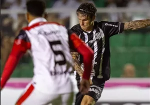 Figueirense 2 x 0 Ituano - Furacão vence a 1ª na Série C