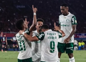 Palmeiras e São Paulo disputam liderança da Libertadores 2025