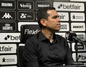 Vasco demite diretor executivo de futebol, Marcelo Sant'Ana
