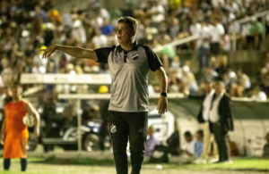 Evaristo Piza focado na primeira vitória do ABC na Série C