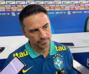 Rodrigo Caetano revela que CBF espera anunciar técnico até a próxima semana