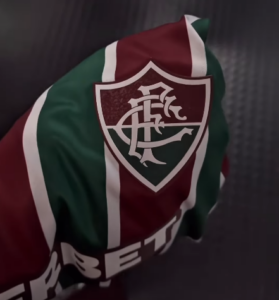 Fluminense tem conversa encaminhada com nova fornecedora de camisas