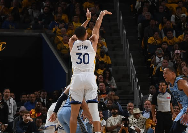 Curry vira preocupação nos Warriors; Cavs perdem mais uma na NBA