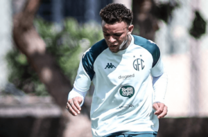 Guarani tem novidades no campo e na comissão para receber o Botafogo-PB