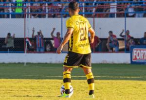 Lateral do São Bernardo aprova 