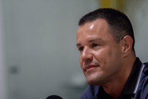 Figueirense anuncia saída de Wilson, que solta o verbo: 