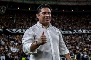 Presidente do Ceará exalta força da torcida: 