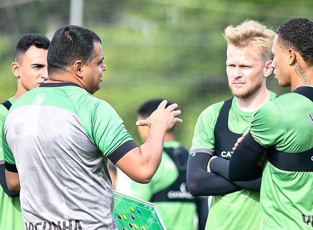 Floresta x Retrô - Jogo inédito agita Série C 2 Leston Júnior escalação Floresta