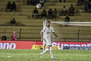 Zagueiro da Ferroviária aponta erros: 