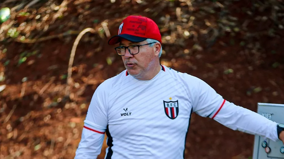 Copa Paulista: Só falta o Guarani! Conheça os 22 dos 23 técnicos da edição 2025 3 molde midiass 1