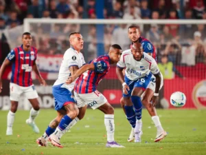 Bahia x Nacional - Tricolor quer fazer história; onde assistir e escalações