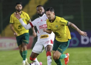 Ypiranga 0 x 4 Náutico - Anotou a placa? Timbu atropela na Série C