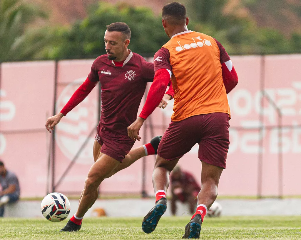 Copa do Brasil: Náutico pode repetir base titular 2 Paulo Sérgio segue baixa Náutico