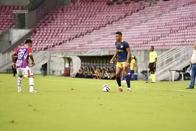 Retrô 1 x 0 Itabaiana - Fênix respira na Série C e complica Tremendão 2 Retrô Itabaiana Série C