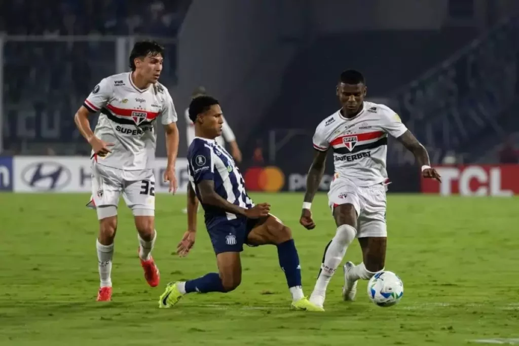 São Paulo x Talleres-ARG – Para confirmar o 1º lugar do Grupo D; onde assistir e escalações