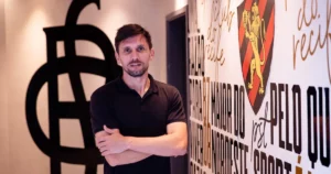 Sport acerta parceria com empresa de ex-zagueiro