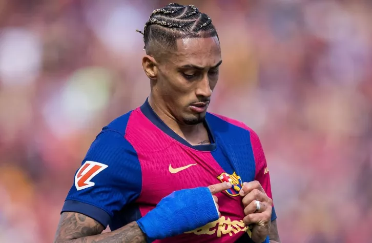 Raphinha se assusta com prêmio de melhor em campo no clássico: ‘Daria para outro jogador’