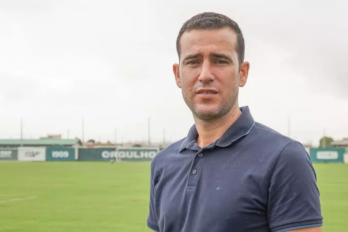 Sport faz reformulações em meio à crise