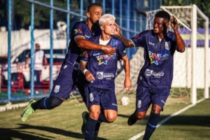 Maricá celebra vitória e história de superação de Gutemberg na Série D