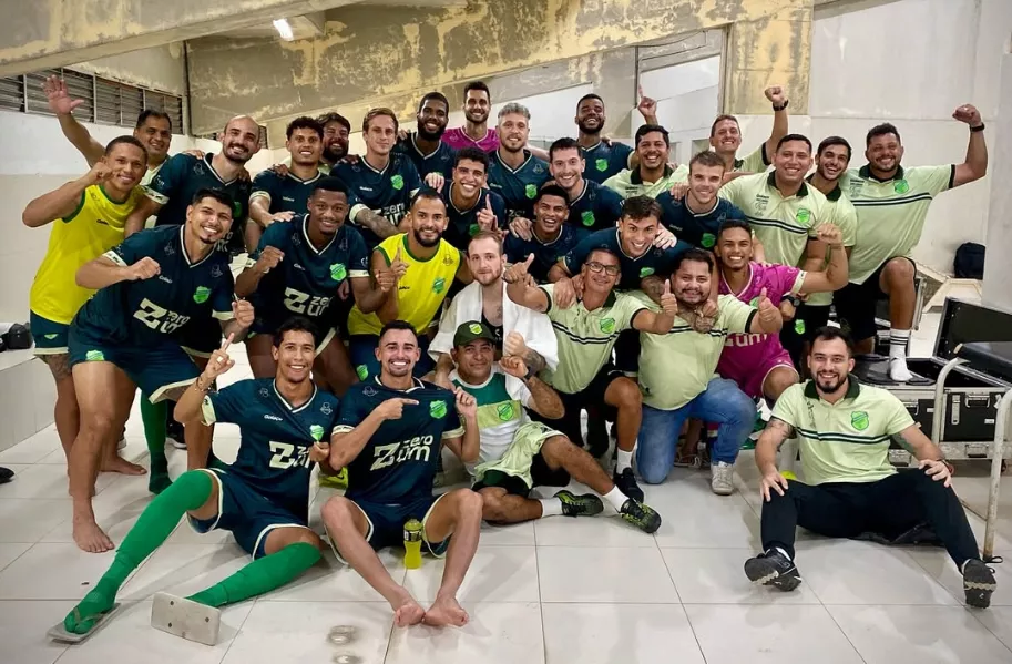 Floresta vence 2ª seguida e Leston Júnior pontua: "Estamos evoluindo" 1 Floresta Série C