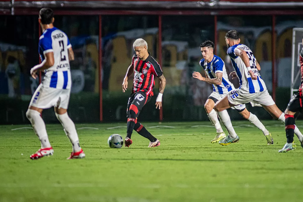 Vitória tudo ou nada Cerro Largo Copa Sul-Americana