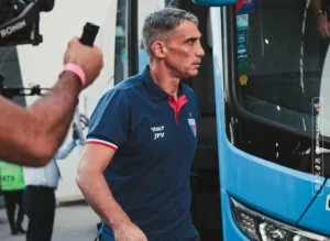 Treinador do Fortaleza reconhece pontaria ruim: 