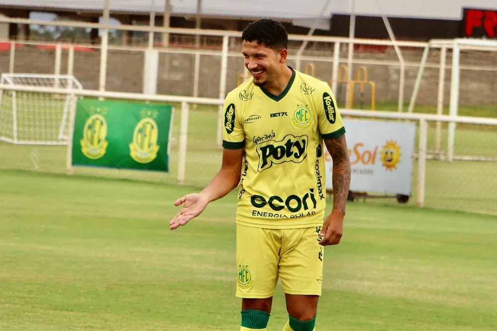 Yuri Lima, ex-Mirassol e atual da Iza, anuncia aposentadoria: “Família vem em primeiro lugar”