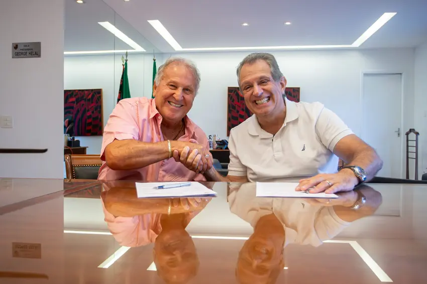 Zico é contratado como embaixador do Flamengo e será chefe de delegação no Mundial