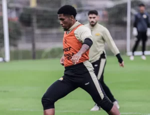 Criciúma x Vila Nova - Onde assistir, horário e escalações!