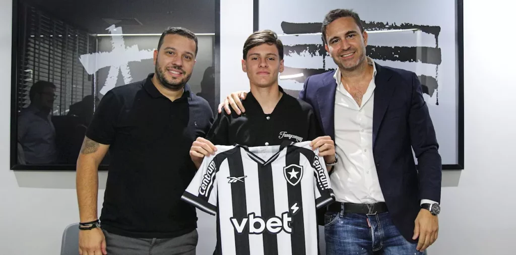 Botafogo contrata o meia argentino Álvaro Montoro, de 18 anos, até 2029