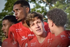 América faz bonito nas três categorias de base