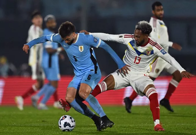 Uruguai 2 x 0 Venezuela - Mãozinha para o Brasil! 3 2