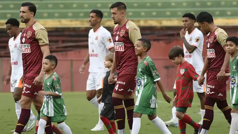Pouso Alegre-MG x Portuguesa-SP - Lusa quer manter a liderança na Série D